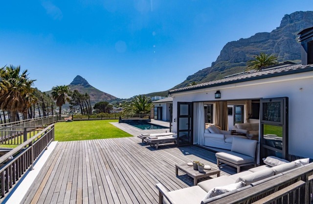Camps Bay superb family Villa with 360°panoramic views, serviced & solar powered