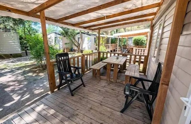 Campsite Domaine des Tours* - Comfort XL 3-room mobile home for 4 people