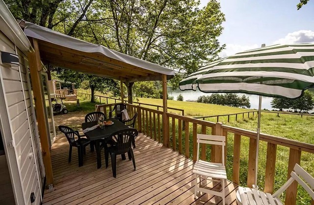Campsite Flower du Lac de Causse* - Mobil home Confort 3 rooms 6 people Lake view