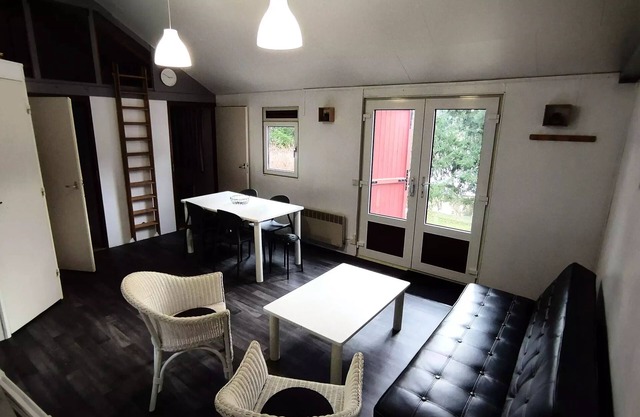 Campsite La Chanterelle* - 4 Room Chalet 6 People with TV