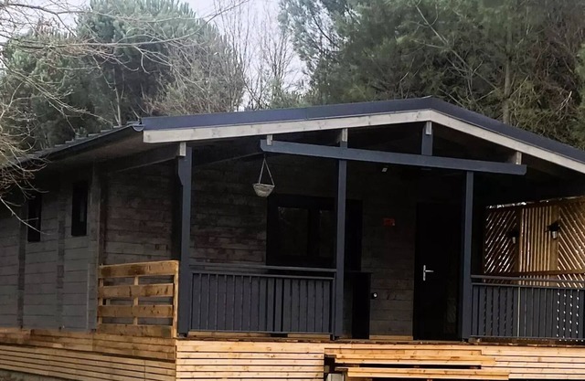 Campsite LA MOTTE * - Chalet du Bucheron - 2 Bedrooms 4 persons