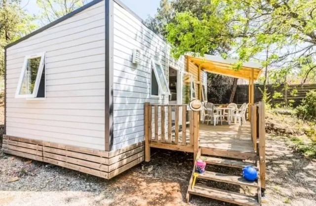 Campsite Le Val d'Ussel * - Comfort 4-room mobile home for 6 people