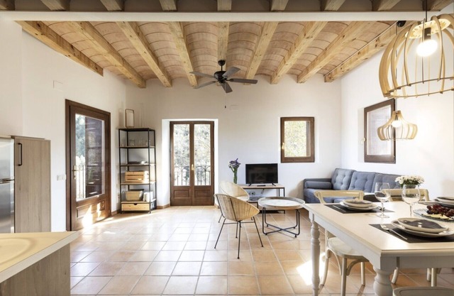 Can Morei - El Jardí. Gran Apartamento 4/5personas