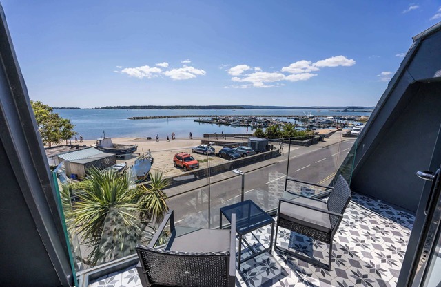 Candle Island View - Harbour Views