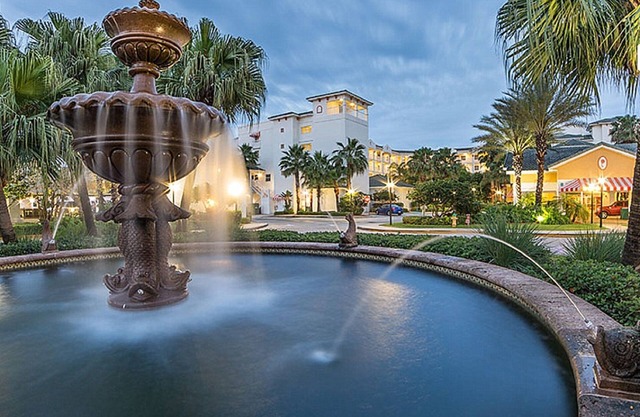 Cape Canaveral Beach Resort -former Ron Jon-2BR/BA full Kit Sleep80 near Cruises