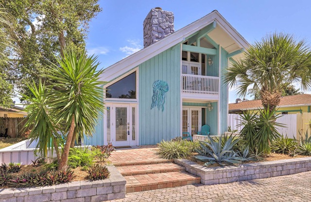 Cape Canaveral Cottage w/Pool - Walk to Beach!
