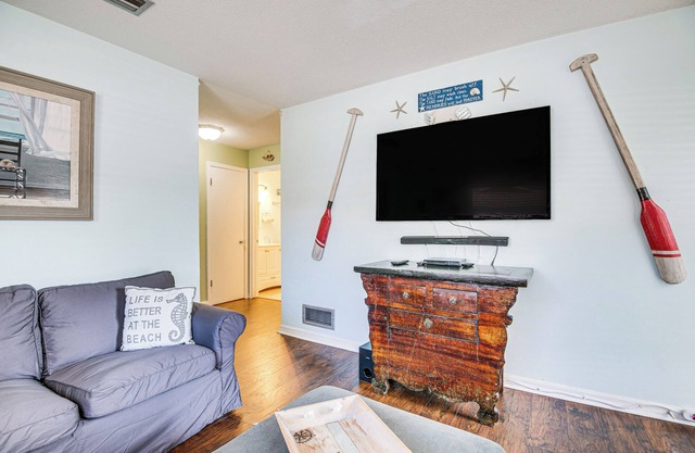 Cape Canaveral Cottage w/Hot Tub: Walk to Beach