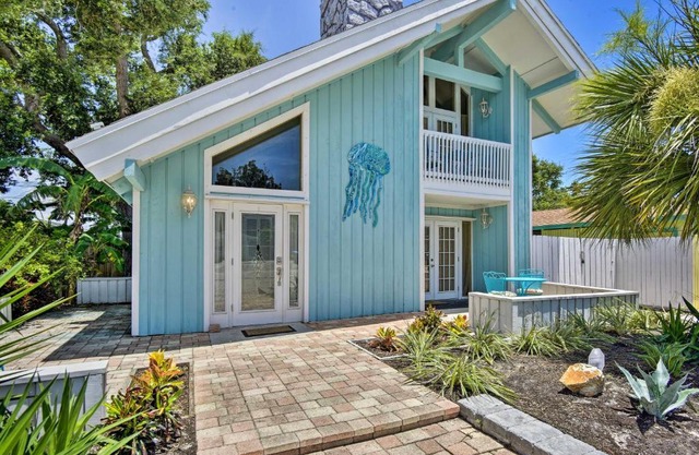Cape Canaveral Cottage with Pool - Walk to Beach!