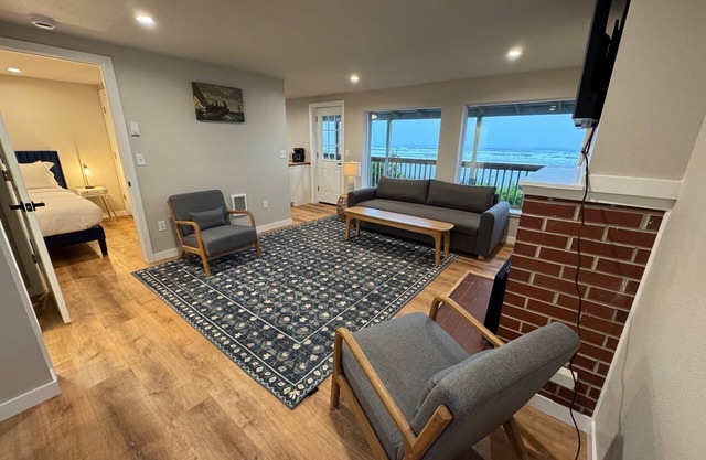 Cape Cod Cottages #6 - Oceanfront Serenity