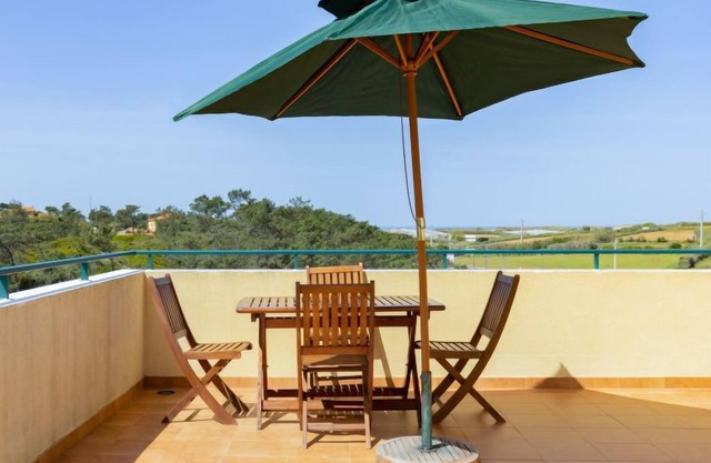 Capitão by Interhome