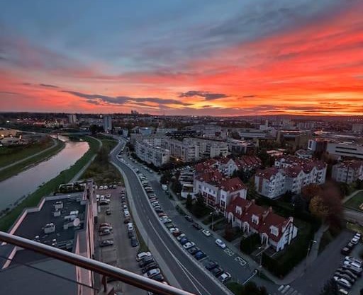 Capital Towers Sunrise Premium 14 piętro/14th floor