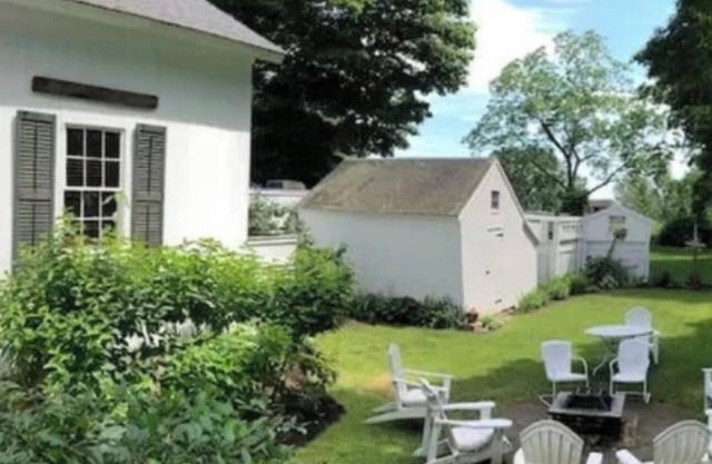 Capt Nathaniel Clarke Historic Homestead,Reunions, Magnificent Yard