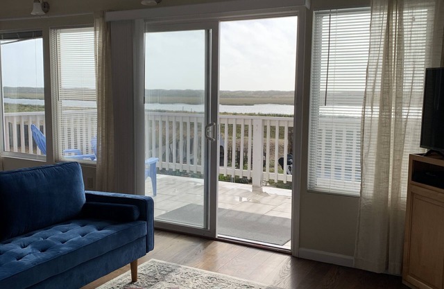 Captain's Inn at Moss Landing