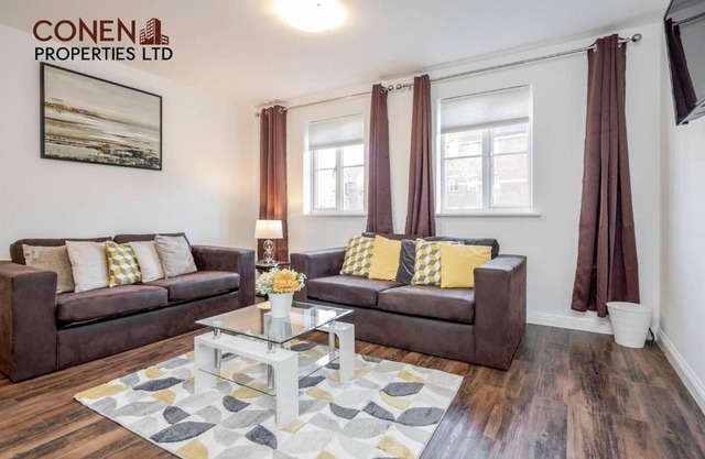 Captivating 2-Bed Apartment in Grays