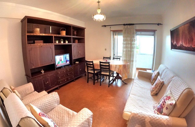 Carcavelos, 3 bedroom renovated, S. D. Rana, Cascais