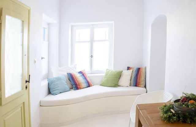 Care Naxos Adorable traditional village two bedroom apartment