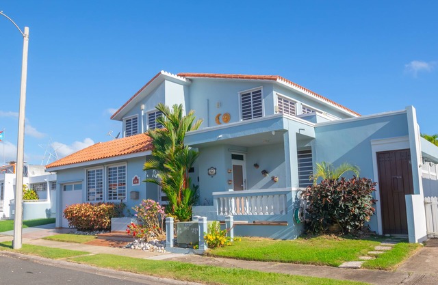 Caribbean Oasis - Spacious Beach Front Villa