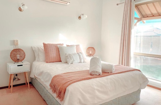 Carnarvon 3BR & 2BA Holiday House