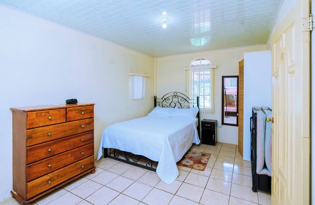 Carolyn's View has four double occupancy rooms, and 1 Fully furnished apartment.