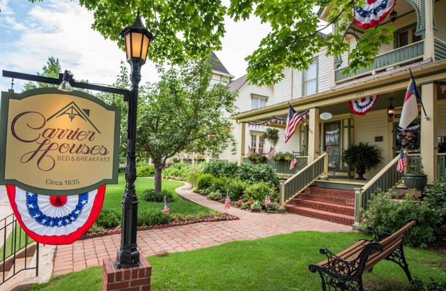 Carrier Houses Bed & Breakfast