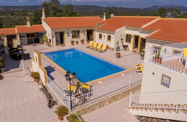 Casa dos Ninos Family Room 5