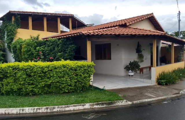 Casa - ótima hospedagem (jardim e terraço)