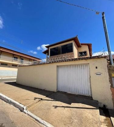 Casa 3 quartos 6 pessoas garagem