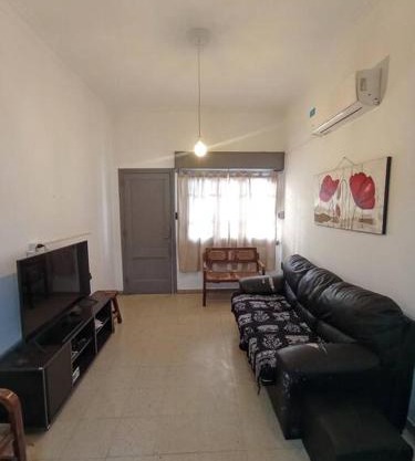 Casa a pocas cuadras del centro