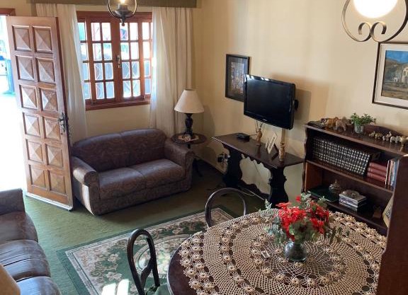 Casa aconchegante pertinho de tudo, ótima localização.