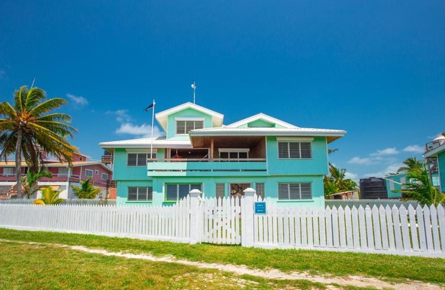 Casa Al Mar, St. George's Caye - Belize