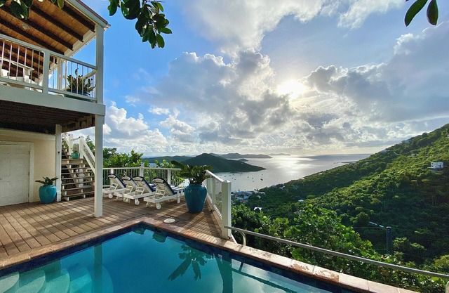 Casa Amor Villa - Stunning Views, Pool and Perfect For Couples
