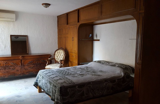 CASA AMUEBLADA Y CENTRICA