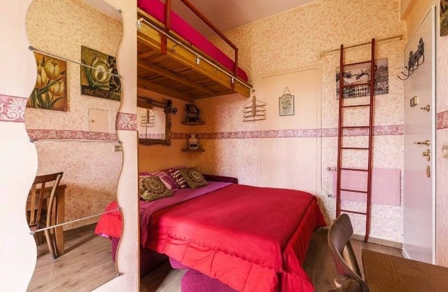 "CASA BELLA" Center 10min BY subway. WiFi INCLUDED! 350m from METRO! BEST RENT