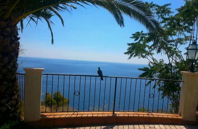 Casa Belvedere - apartment near Taormina with lovely sea view