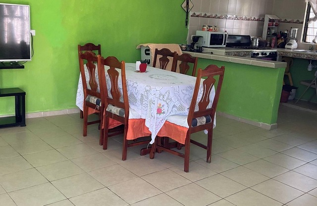 CASA BONITA EN PARRAS