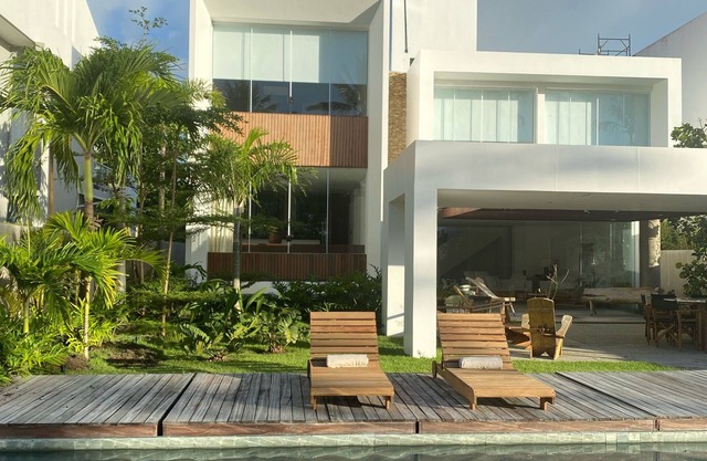 Casa Bossa, Design "foot in the sand"