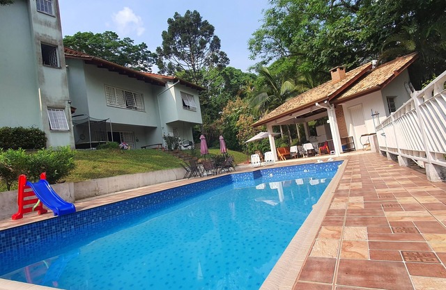 Casa - Sítio Condomínio de Luxo Hidro e Piscina