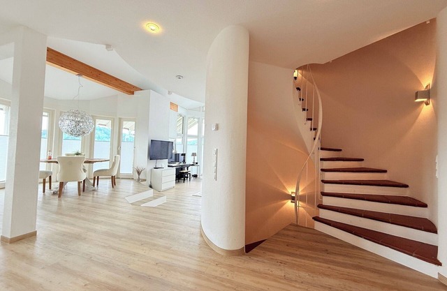 Casa Braun: Exclusive accommodation with lake view, garden and modern facilities
