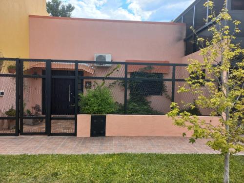 Casa céntrica, a cuadras de la Basílica!