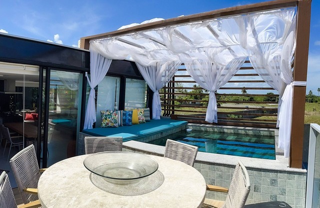 Casa c piscina e churrasq - Praia de Enseadinha/PE