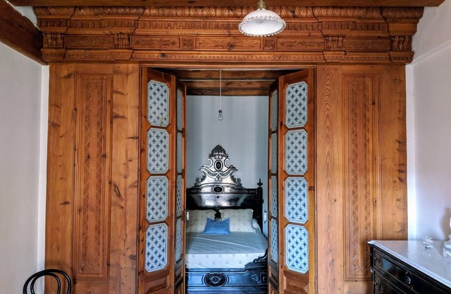 Casa Cedó - Traditional townhouse in the heart of La Serra d'Almos