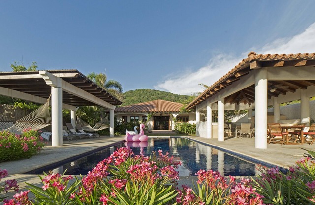 Casa Chulada-new Luxury Hacienda Style Home And Apartment On Playa Troncones