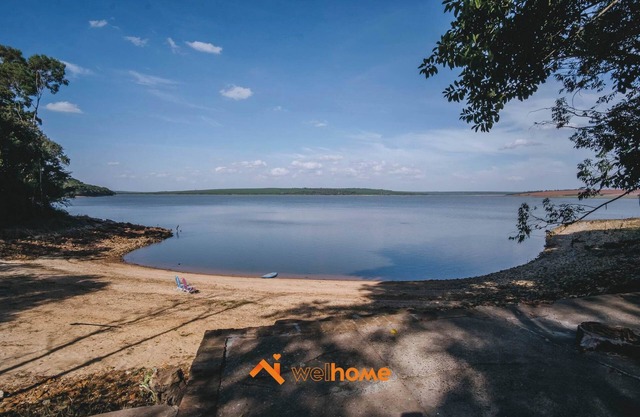 Casa com acesso à lagoa em Itatinga