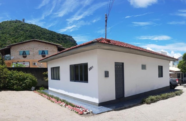 Casa com Pôr do Sol em Canto Grande - Casa Beira Mar Bombinhas