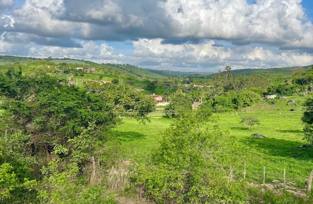 Casa com Piscina em Gravatá, Perto do Centro, 4 Quartos Todos com Suíte