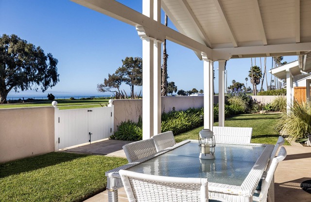 Casa Costera - incredible ocean views, central A/C, small dog OK, sleeps 7!