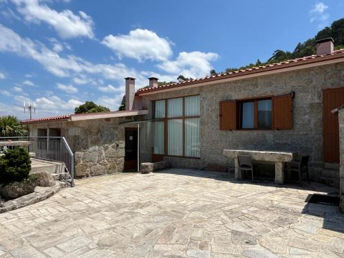 Casa da Lage - Piscina Sazonal - Vistas rio - Gerês