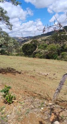 Casa da SU no meio da natureza