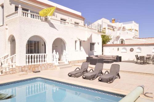 Casa Daniella - 5 Bedroom Villa with Private Pool