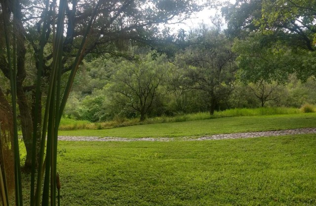 Casa de campo, a 3 minutos de Africam Safari.